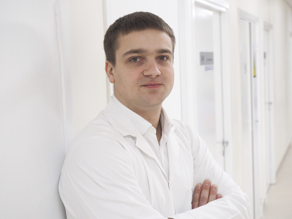 Dr. A. Baušys papasakojo apie itin agresyviai besivystantį skrandžio vėžį – dauguma atvejų nustatomi pažengusioje stadijoje